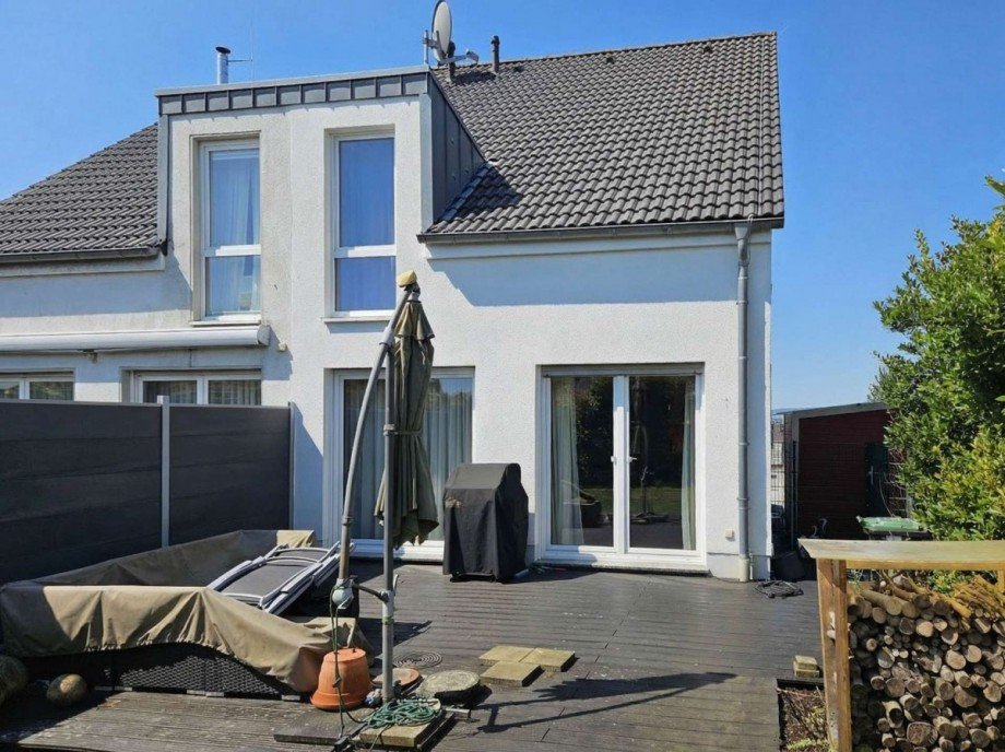 Gartenseite des Hauses Doppelhaush�lfte Wetter (Ruhr)