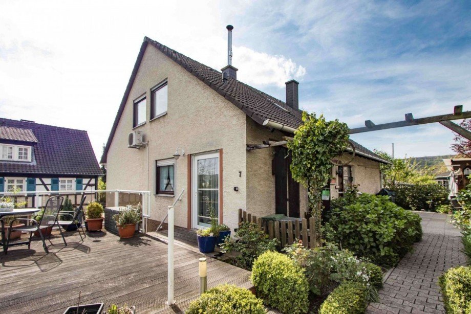 Terrasse und Eingangsseite Einfamilienhaus Herdecke