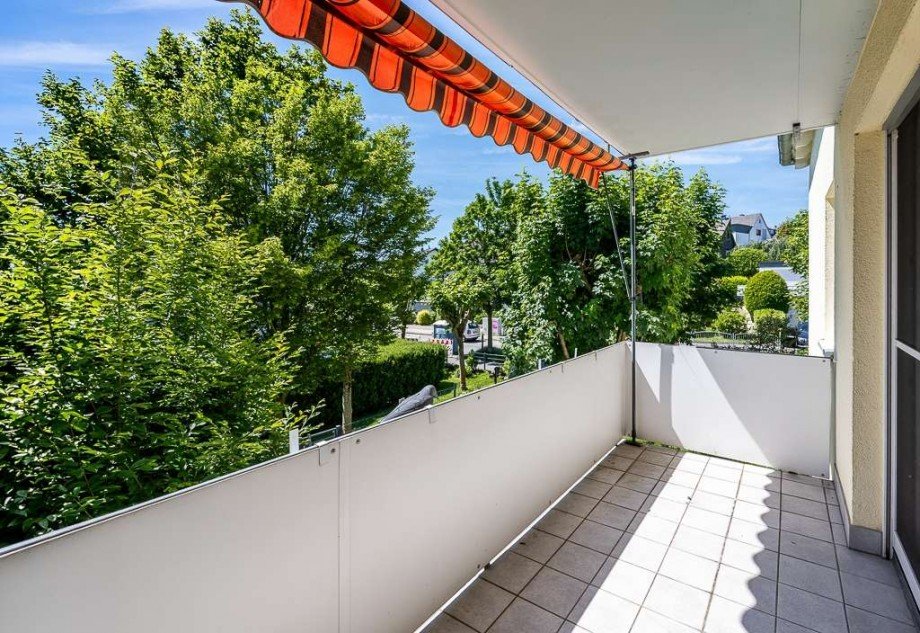�berdachter Sonnenbalkon mit Markise Wohnung Wetter (Ruhr)