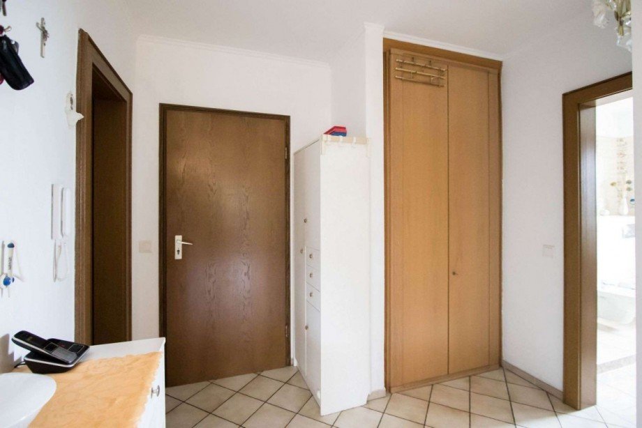 Mit Garderobenschrank und AR Wohnung Witten