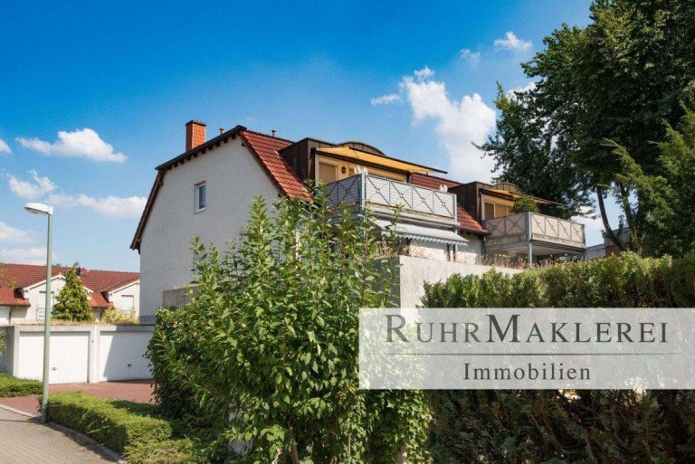 Das sch�ne Haus Bochum Dachgeschosswohnung VERKAUFT! Maisonette-Whg. mit Panorama-Sonnenloggia, Einbauk�che und Ankleide im Herzen von Elsey!