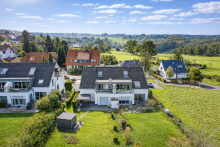 Titelbild Luftaufnahme Maisonette-Eigentumswohnung mit gro�em Balkon, eigenem Garten und Stellplatz in Witten, am Schnee!