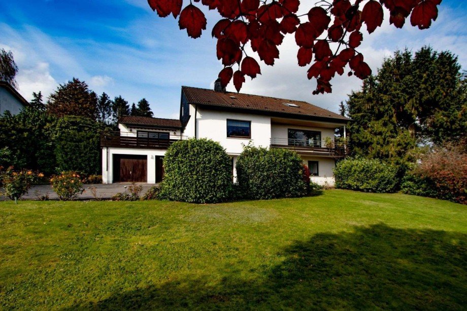 2 Garagen mit Dachterrasse Einfamilienhaus Wetter