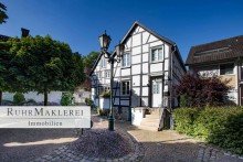 Das Stadthaus VERKAUFT! Stadthaus am See! Denkmalgesch�tztes Fachwerkhaus mit Flair in der Wetteraner Freiheit!