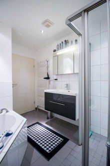 Und Eckwanne VERKAUFT! Atmosph�re im Dortmunder S�den - im Herzen von H�chsten, Benninghofer Mark. Barrierefrei!